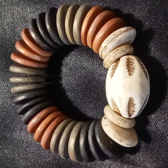 Talbots Large chunky beaded expandable bracelets 3 wooden beaded neutral colors - Picture 3 of 8